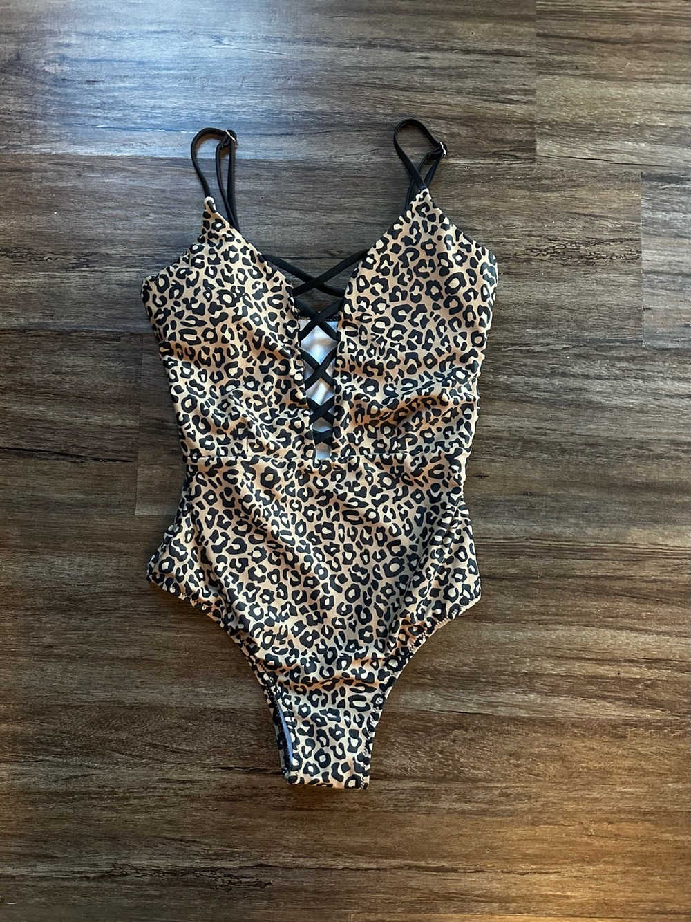 NWOT Leopard Print One Piece Bathing Suit. Size S